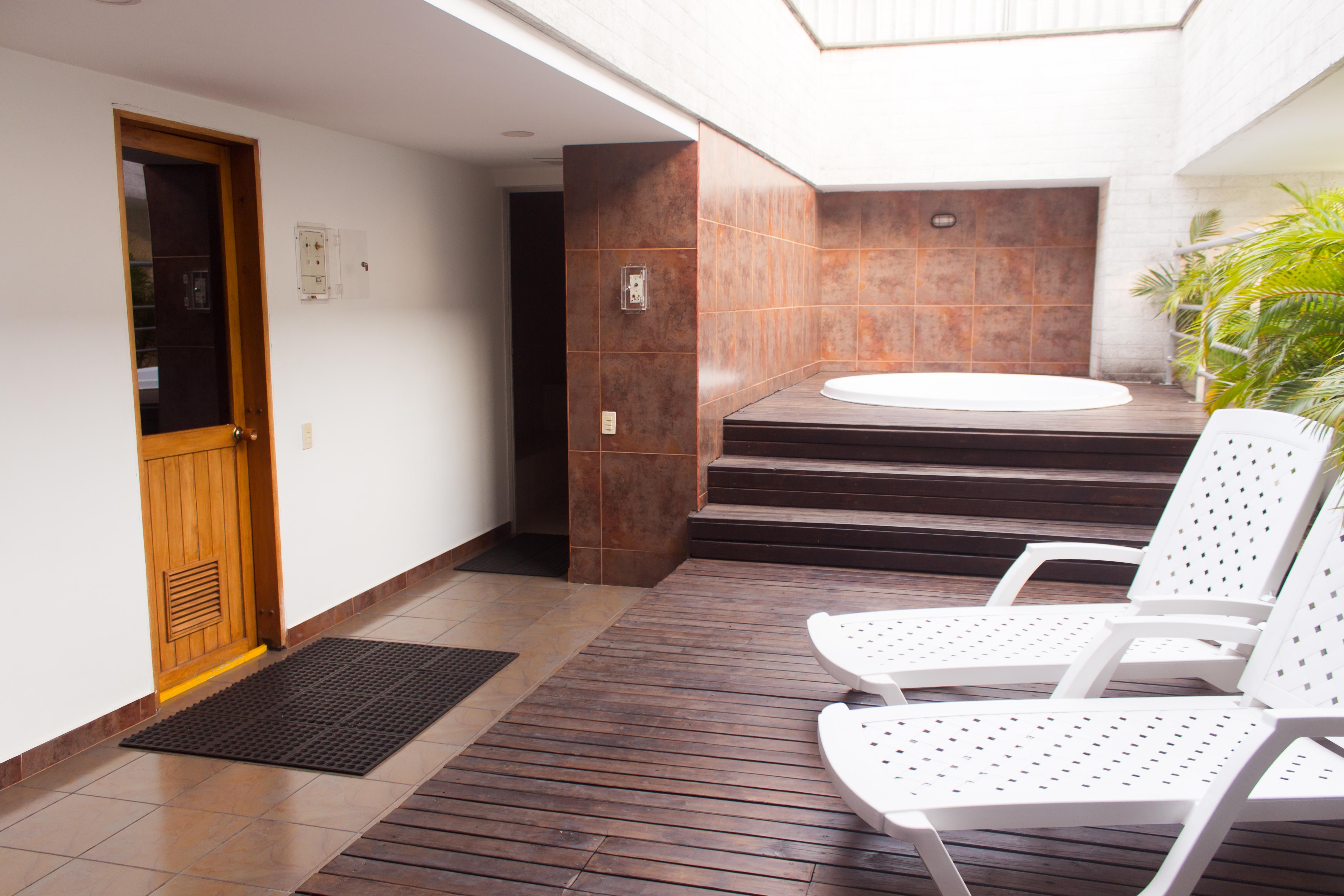 Affinity Apartahotel 4*