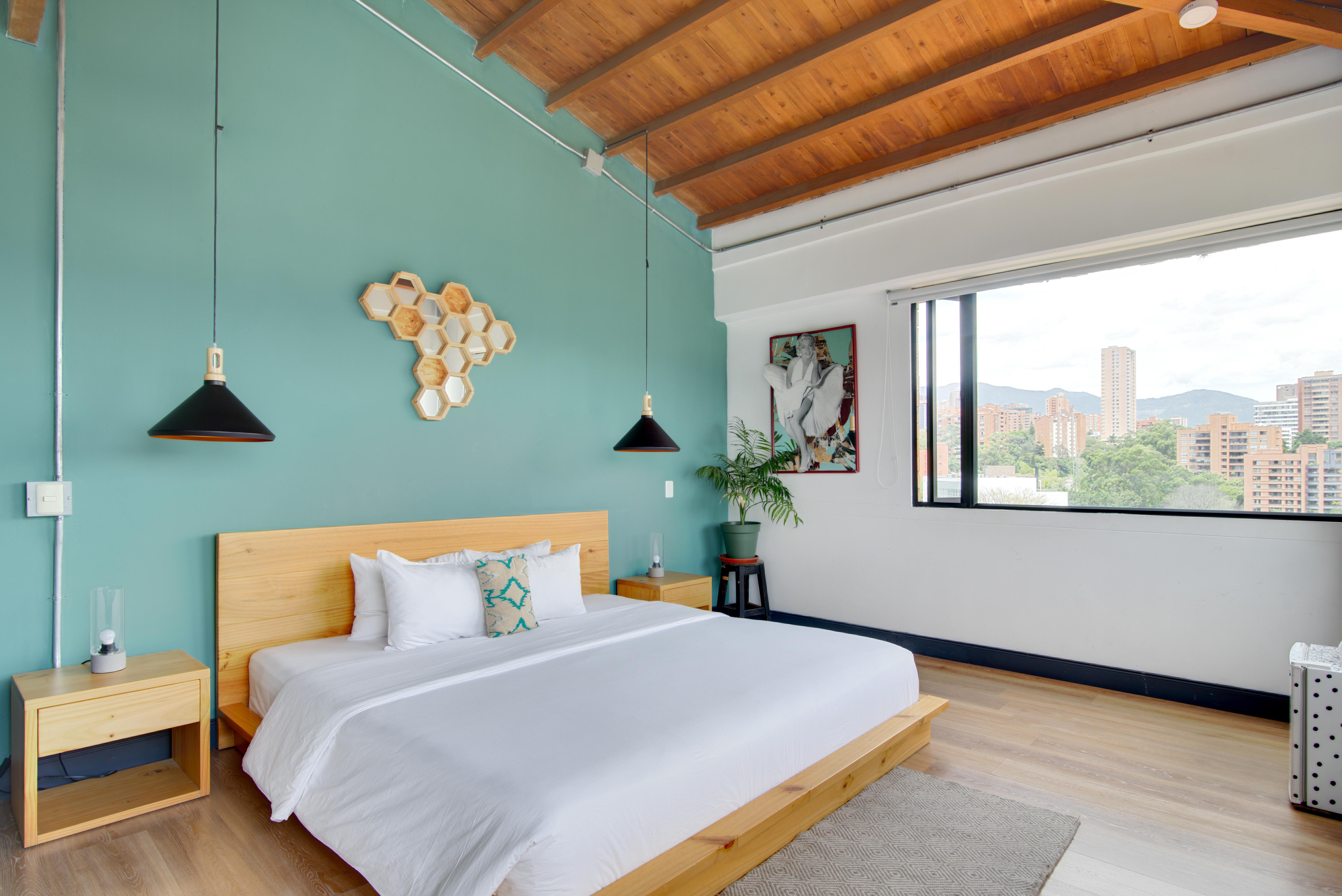 Selina Hotel 4*