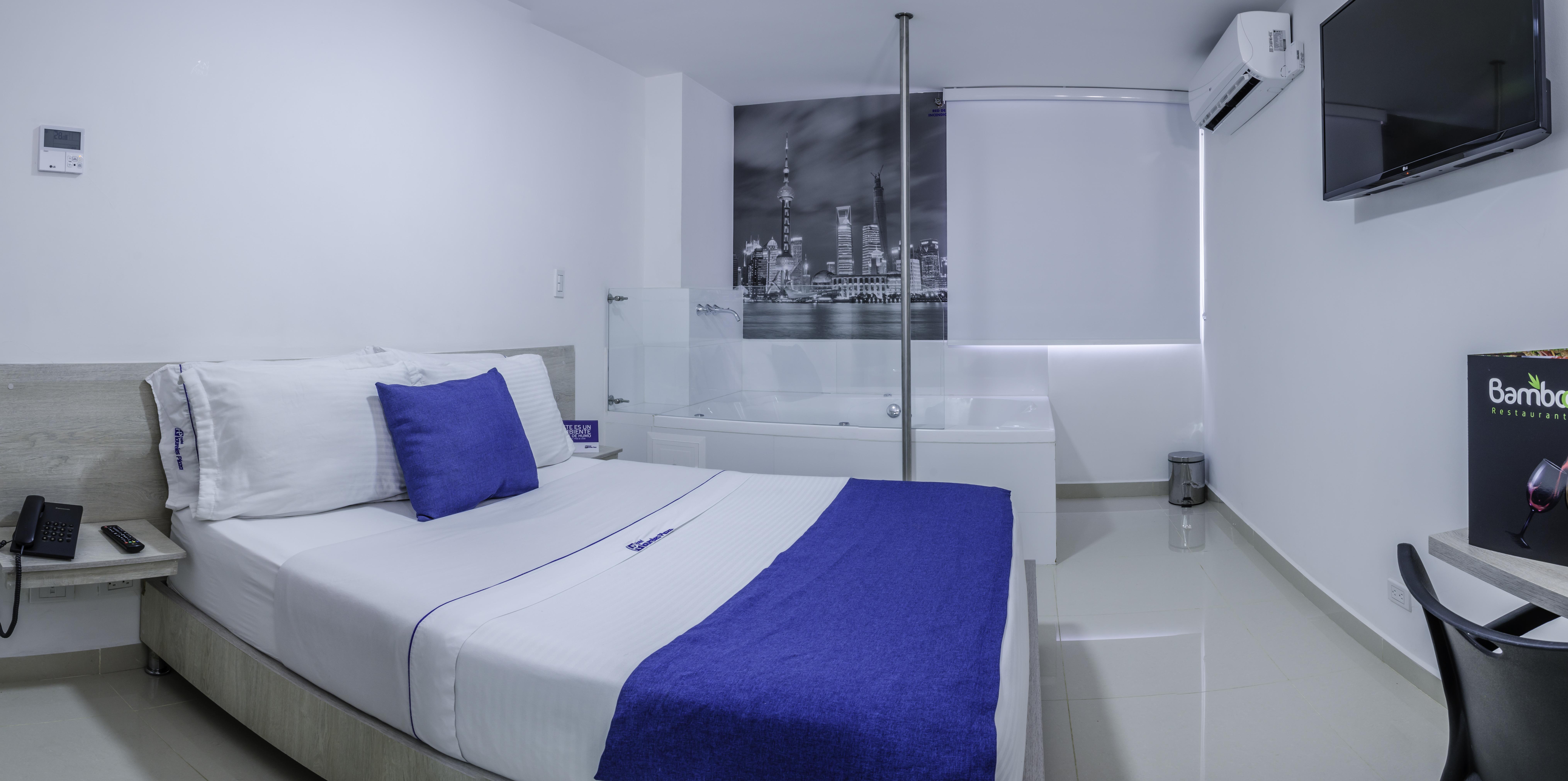 Hotel Laureles Plaza