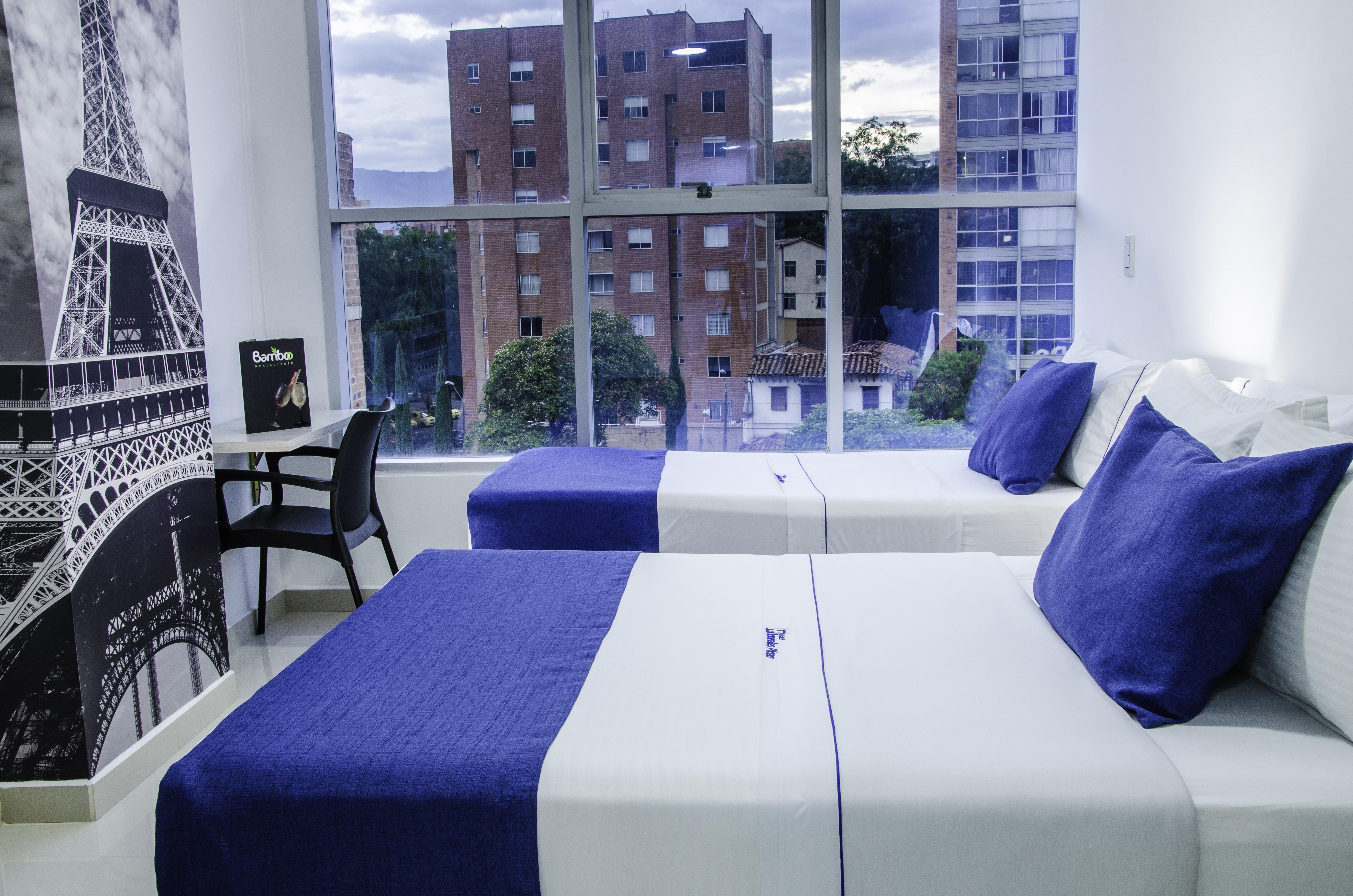Laureles Plaza Hotel 4*
