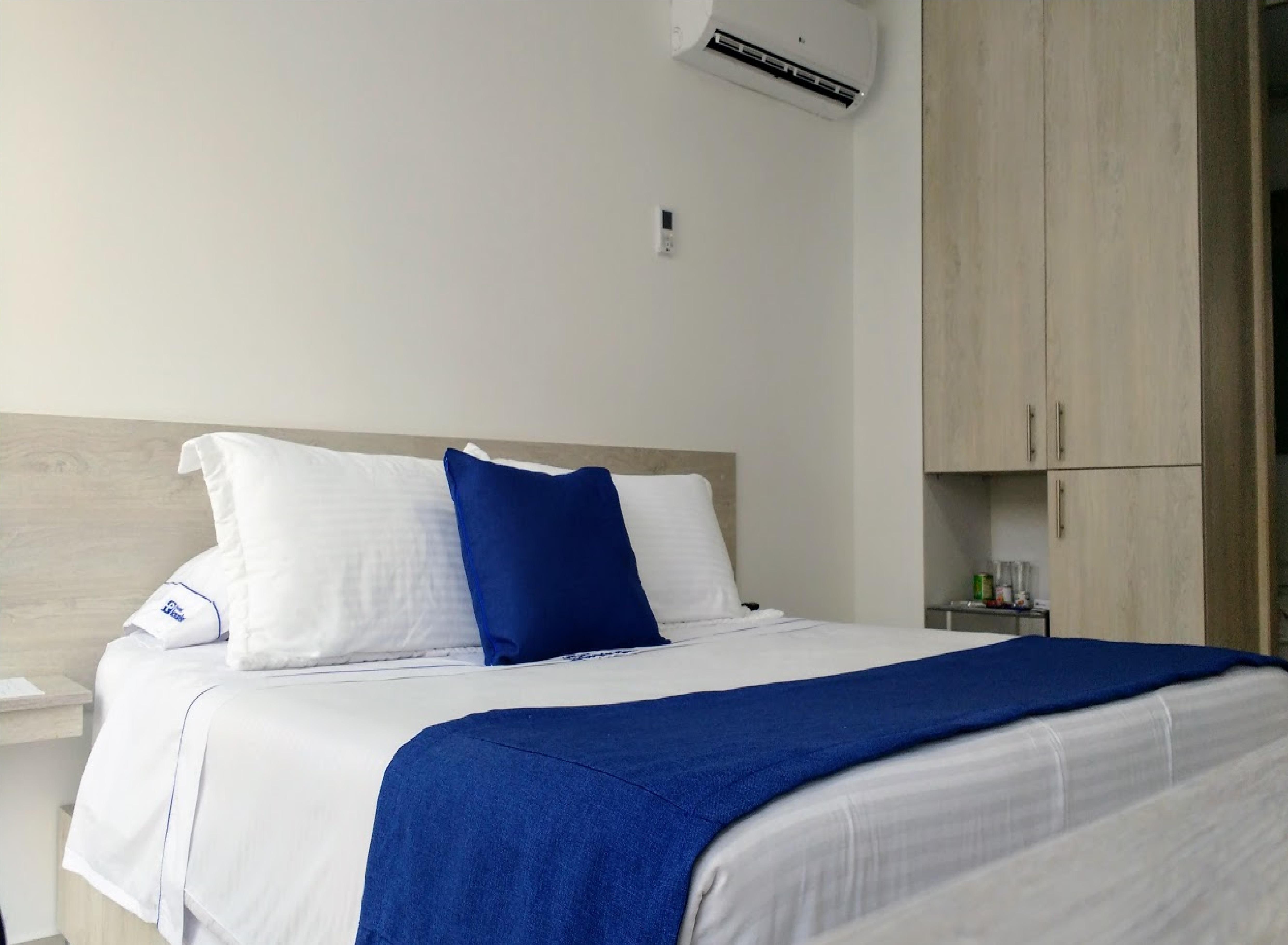 Hotel Laureles Plaza