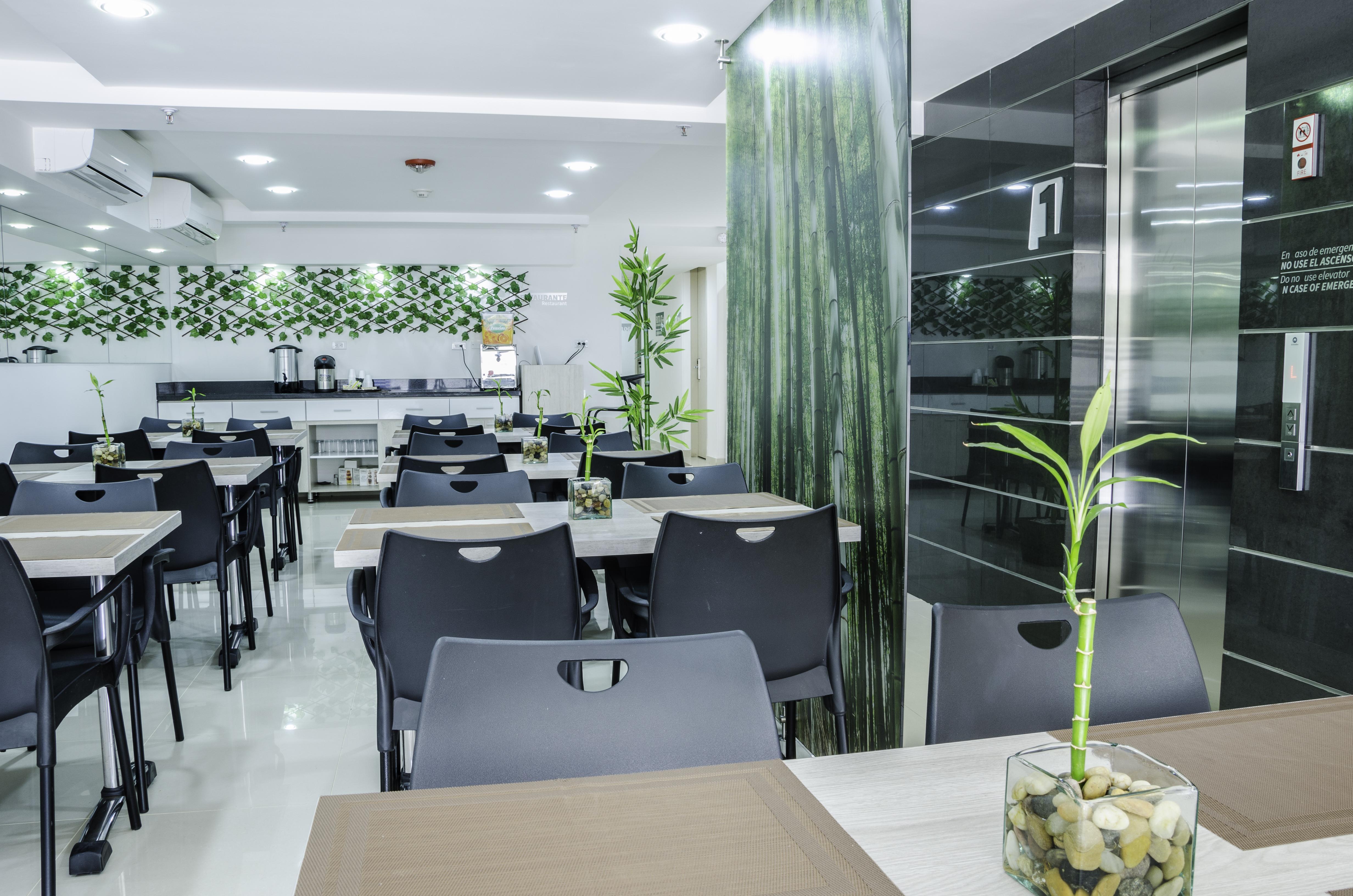 Laureles Plaza Hotel