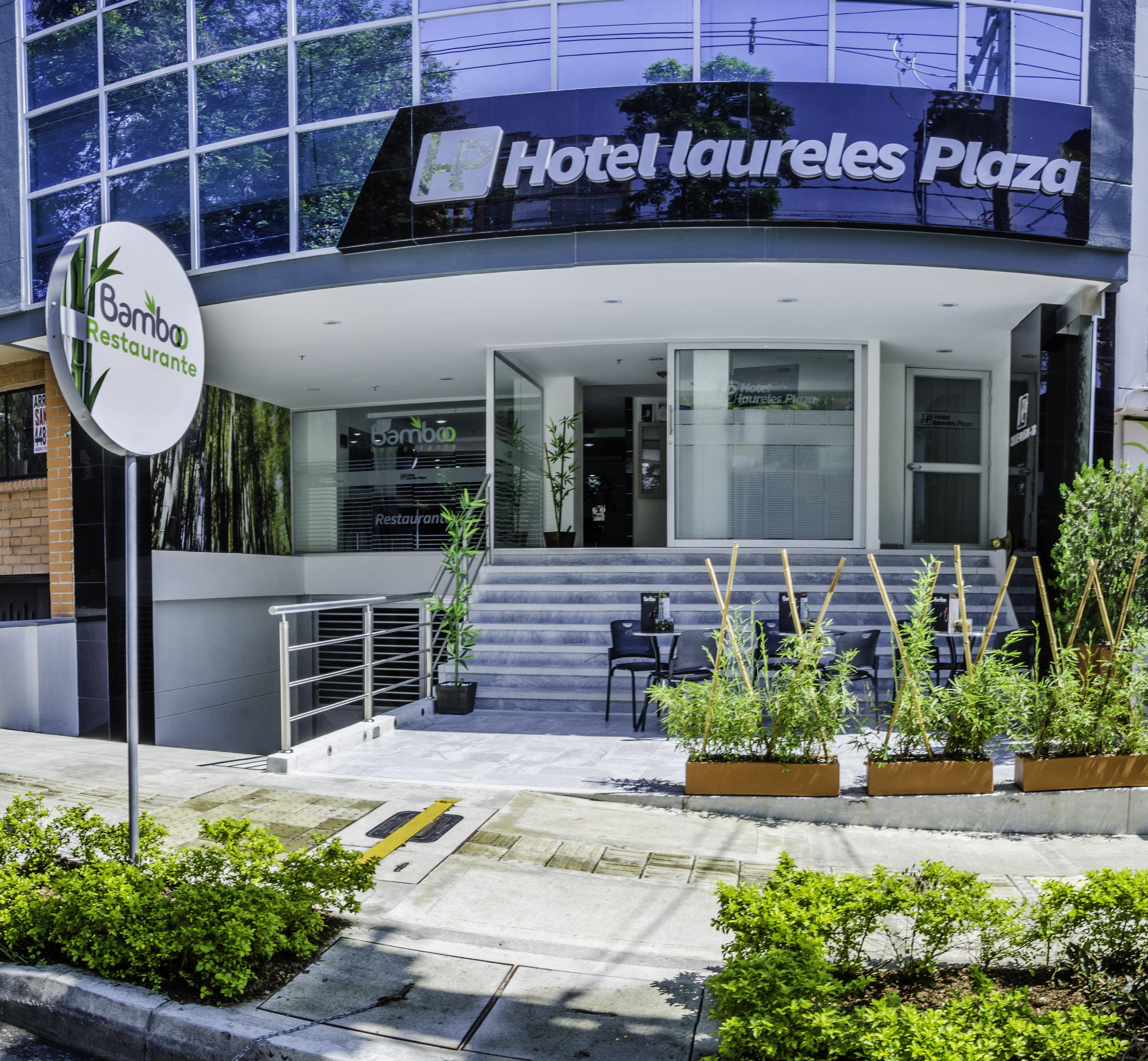 Hotel Laureles Plaza 4*