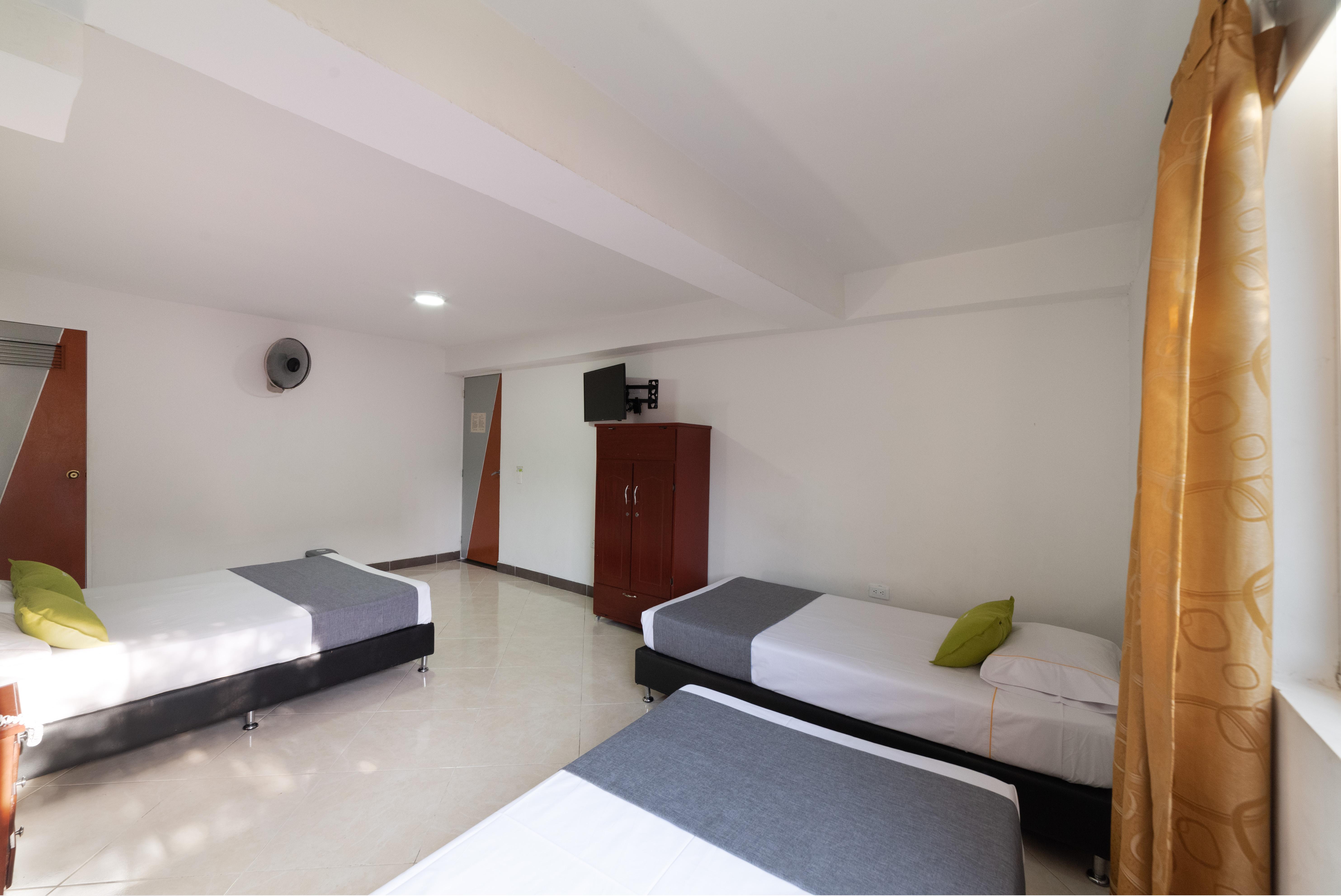 Ayenda 1234 Imperio 70 Hotel