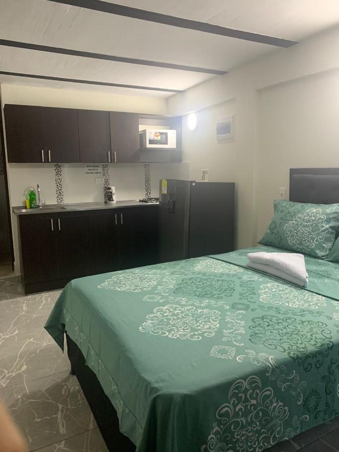 Apartamento Aparta Estudios Michelle En Robledo A 20 Minutos Del Centro Al Lado De La Universidad Esumer, Imprescindible El Pago De La Primer Noche