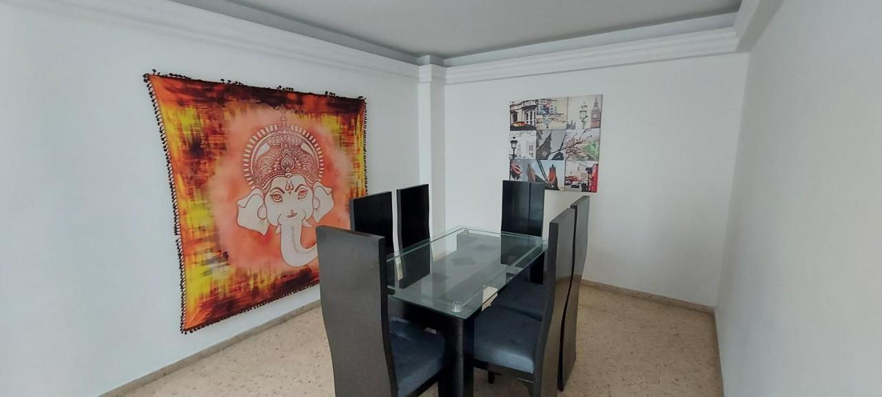 Apartamento Grupos /flias - Barrio Colores Medellín