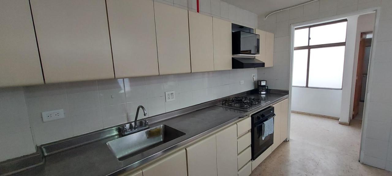 Apartamento Grupos /flias - Barrio Colores *