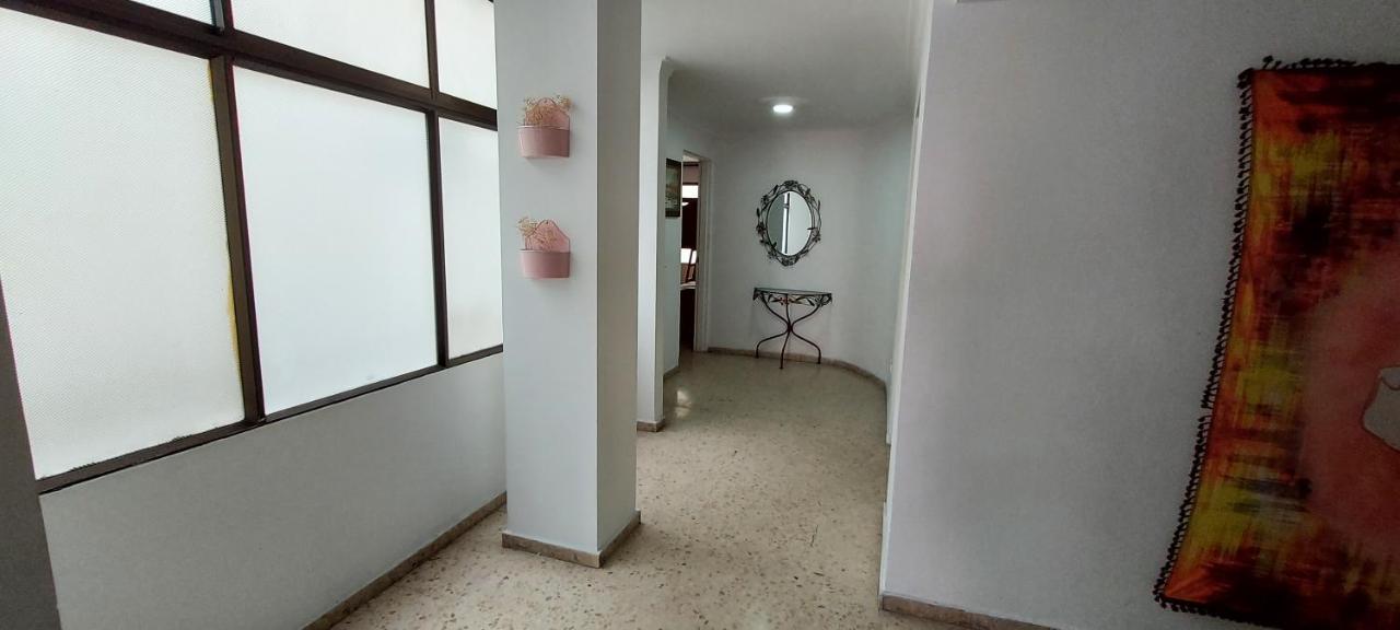 Apartamento Grupos /flias - Barrio Colores Medellín