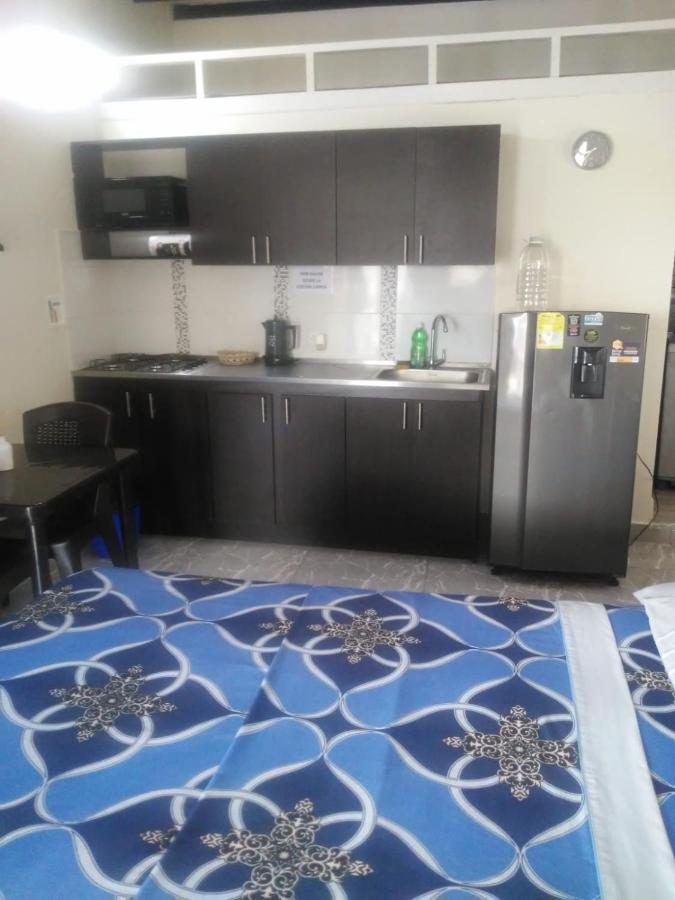 Apartamento Aparta Estudios Michelle En Robledo A 20 Minutos Del Centro Al Lado De La Universidad Esumer, Imprescindible El Pago De La Primer Noche