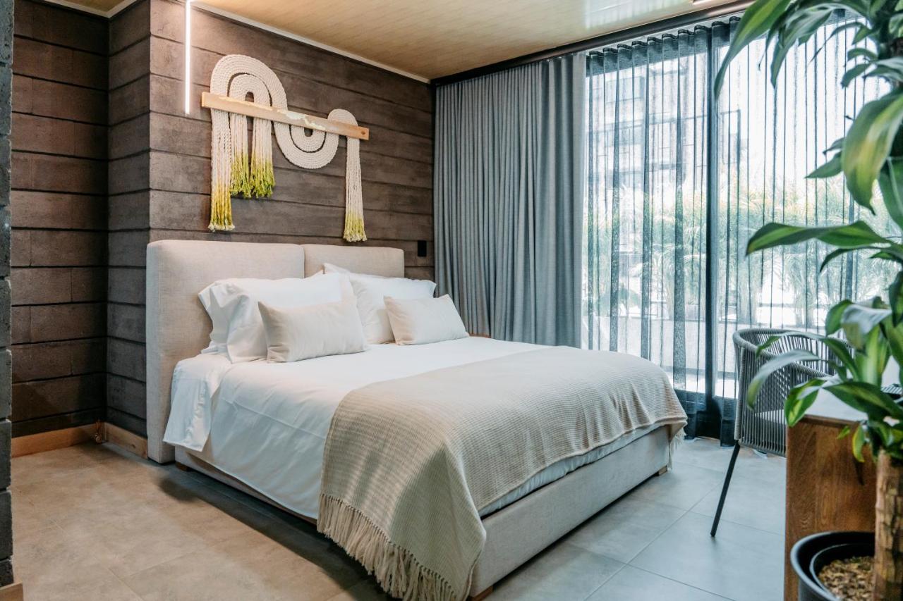 Living By Armoniko Hotel