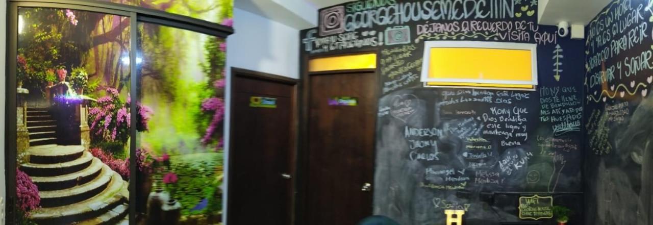 George House Pensión Medellín