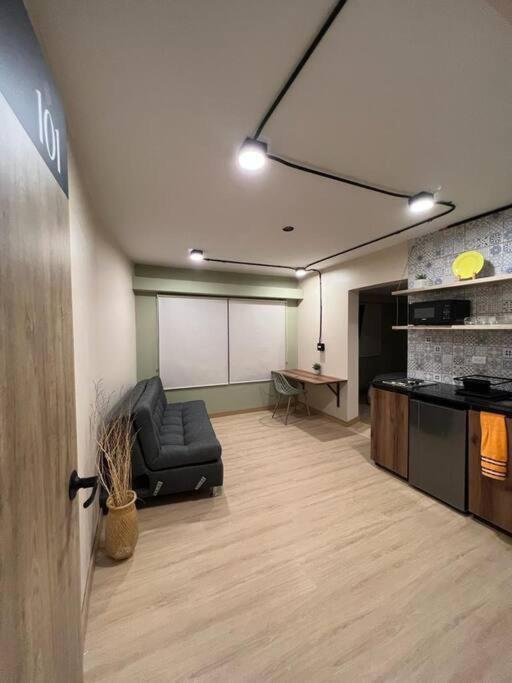 Apartamento Nuevo Estudio Cerca De Plaza Mayor Nid101 By Roots *