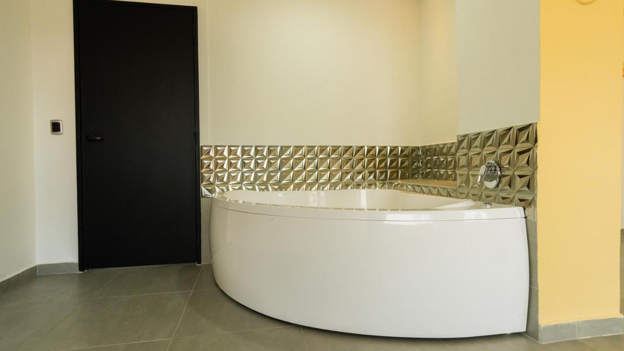 Mandala 3* Medellín