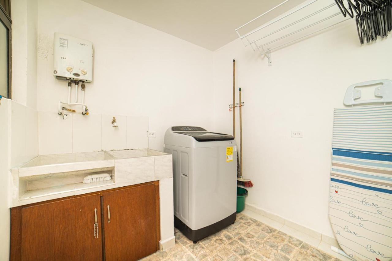 Habitación en casa particular Tu Refugio Acogedor En El Corazon De Medellin Hab Privada A *