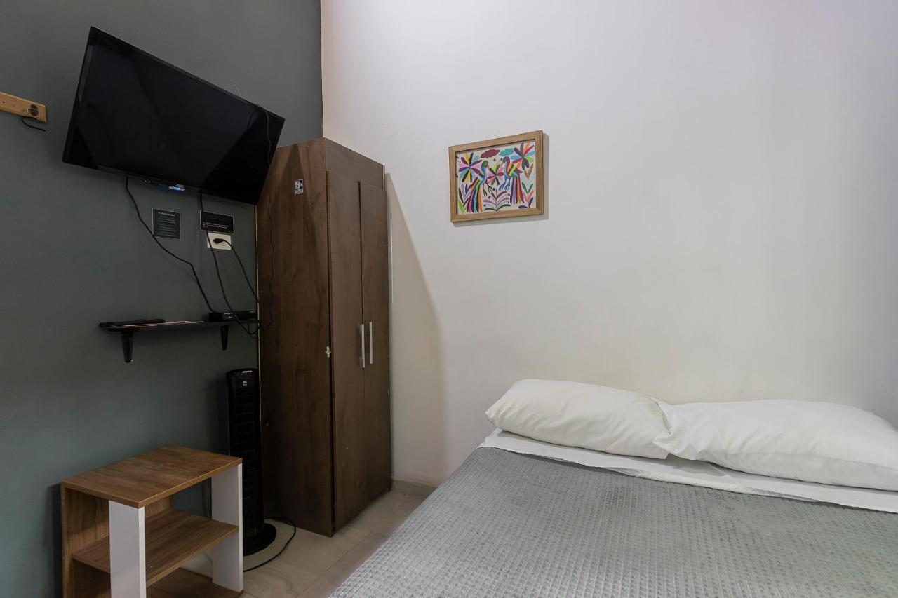 Hostal Living *