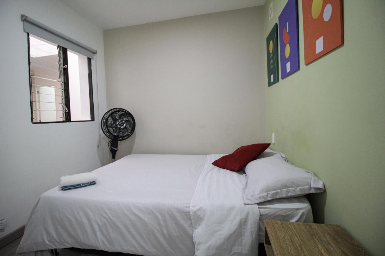 Apartment Comodo Aparta En Zona Poblado M101 By Roots