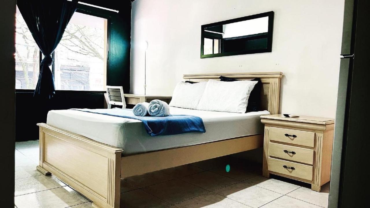 Tiger Hostal *