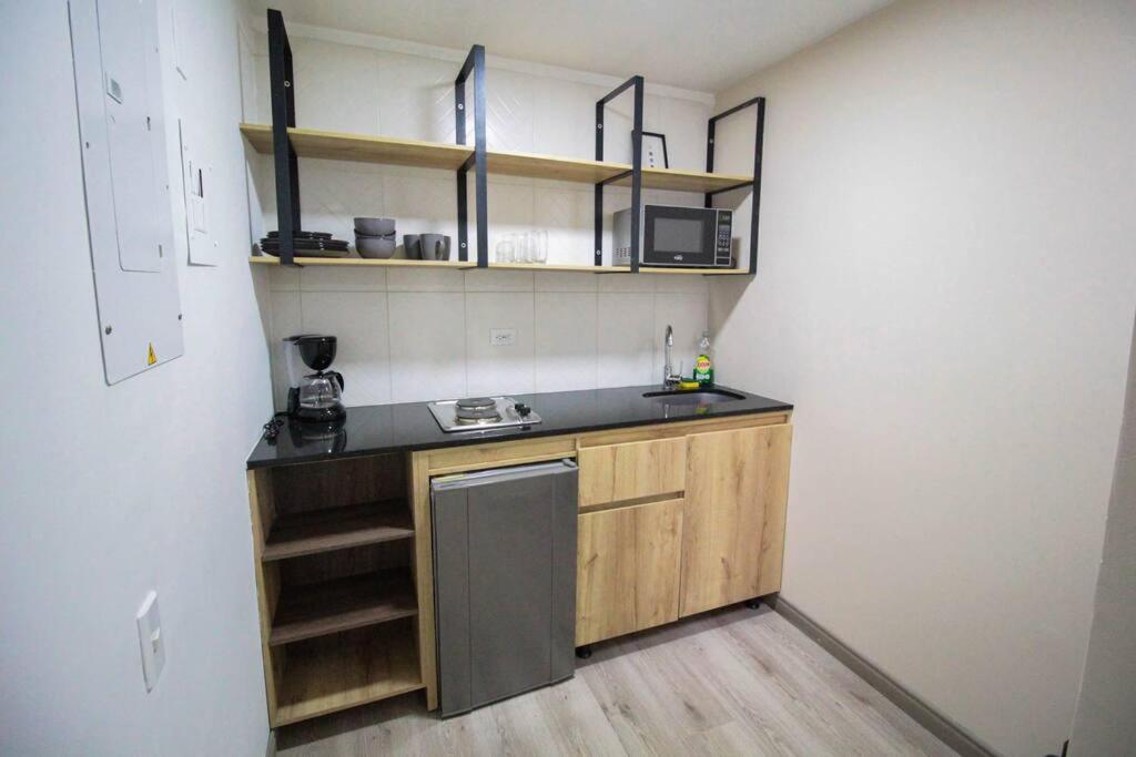 Apartment Aparta Estudio Cerca Al Parque Lleras M202 By Roots *