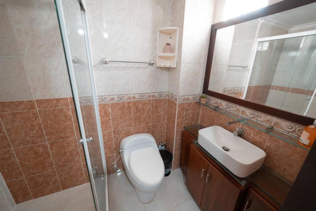Apartamento De 3 En Malibú Apartamento