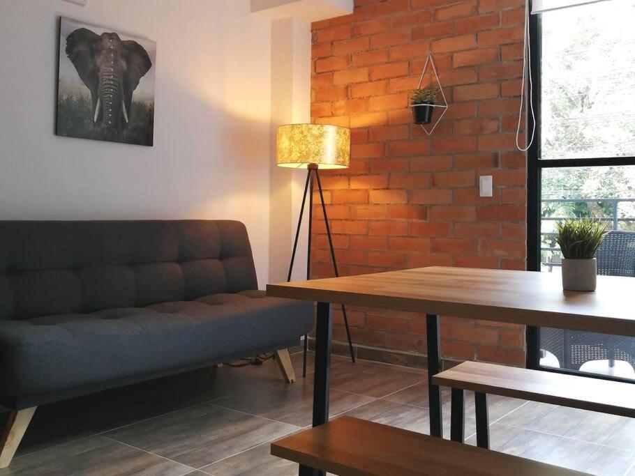 Apartamento En Cerca Al Poblado Medellín
