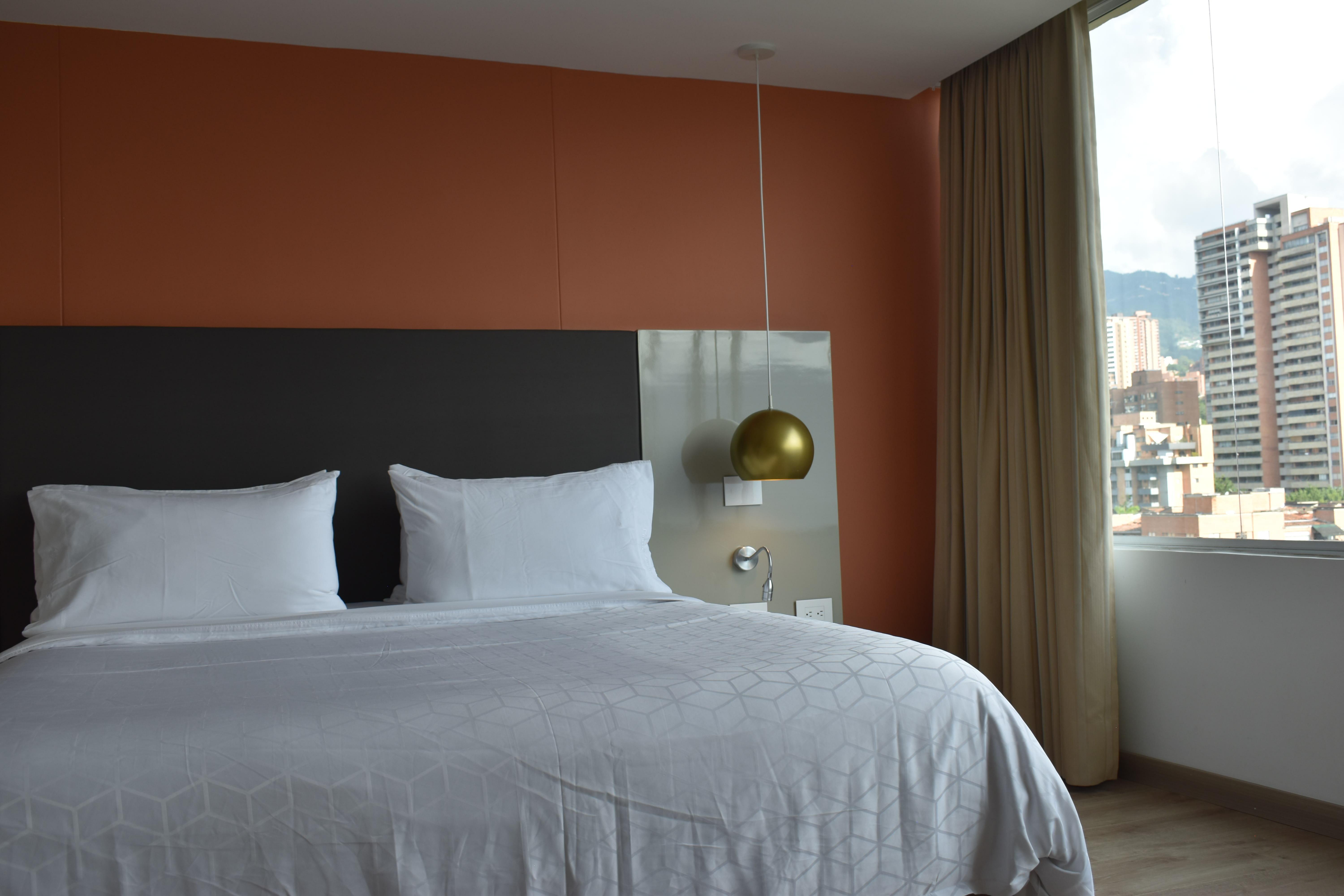 Express & By Ihg Medellín