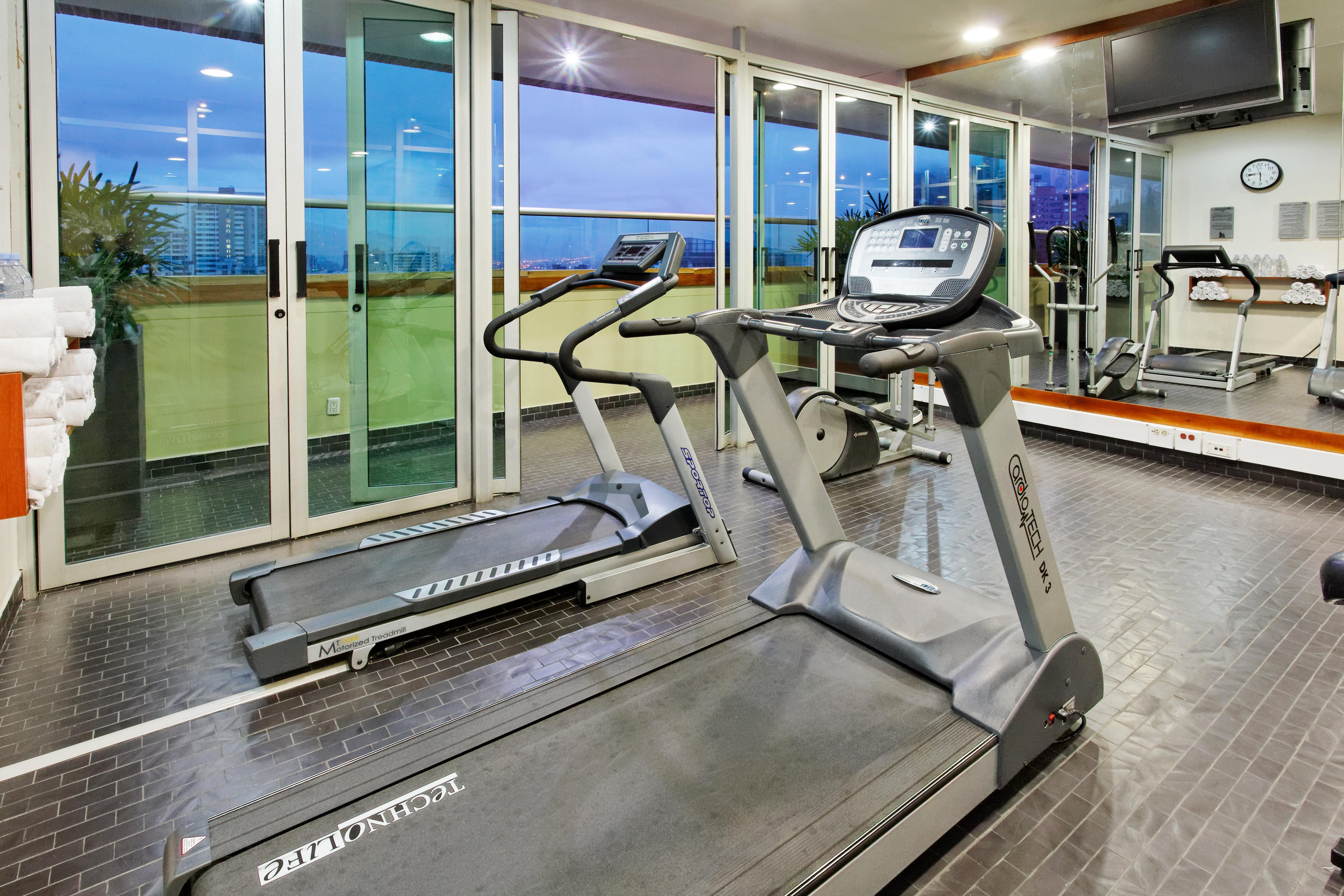 Express & By Ihg Hotel 4*