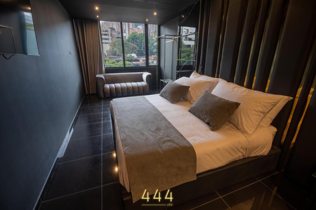 Koo000l Hotel