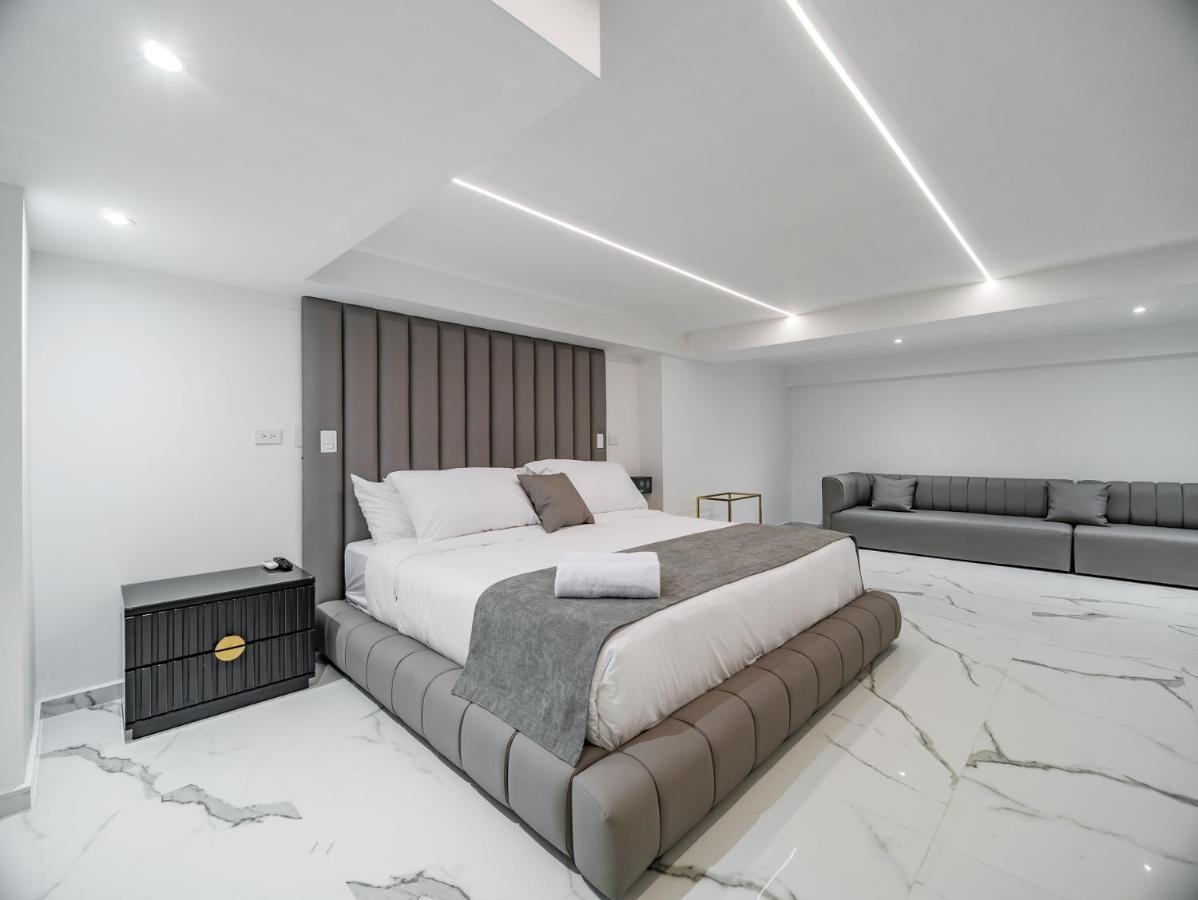 Koo000l Hotel