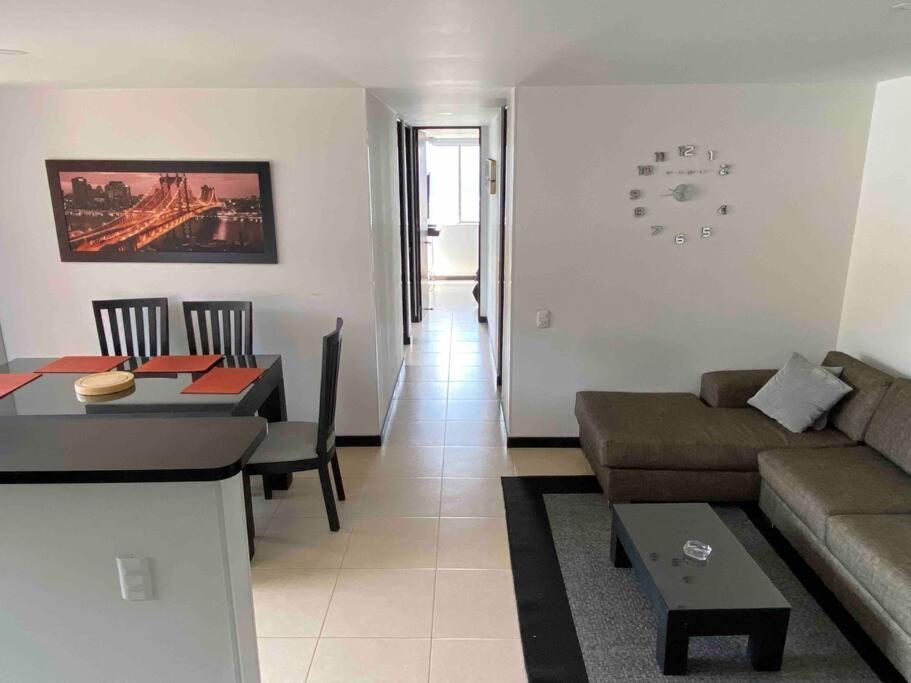Entre Palmas De San Diego 6 Pax *