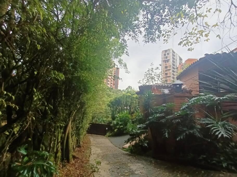 Сasa de vacaciones Casa Campestre Poblado 9 *