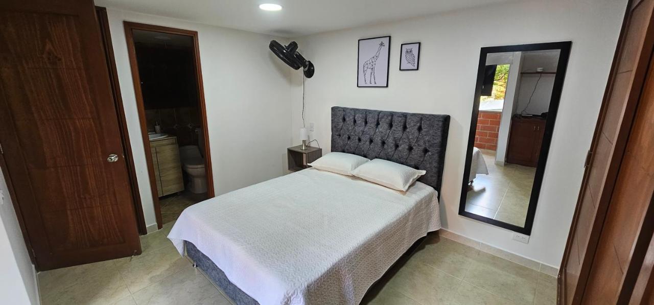 Apartamento Full En Medellin, Loma De Bernal, Reservas Con Dcto Solo Por Pc No Por Movil Apartamento