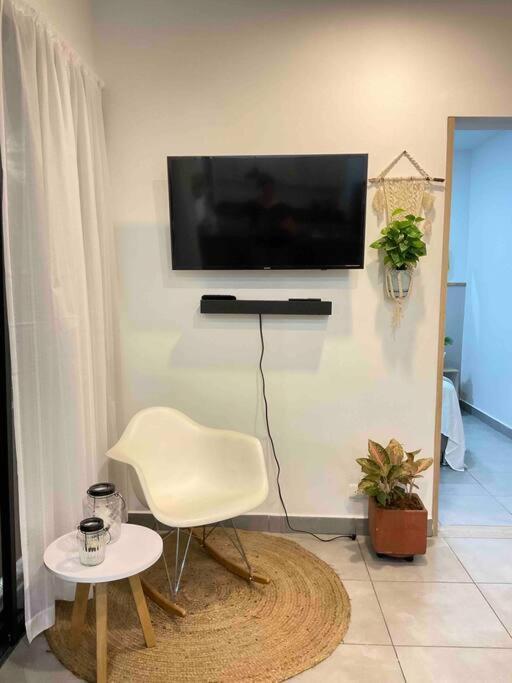 Apartamento Cerca De Todo En * Medellin