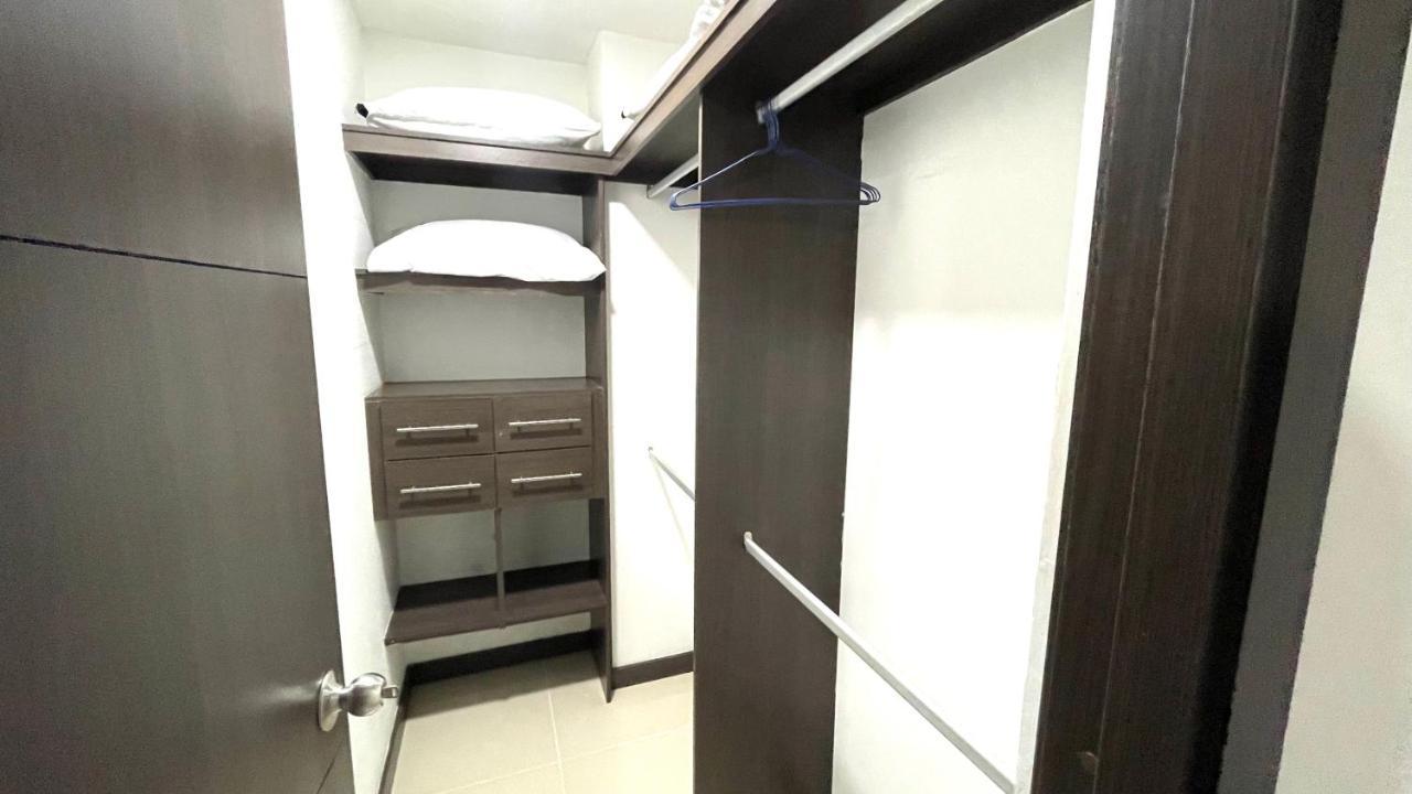 Moderno En Conquistadores, Excelente Ubicacion Aparthotel
