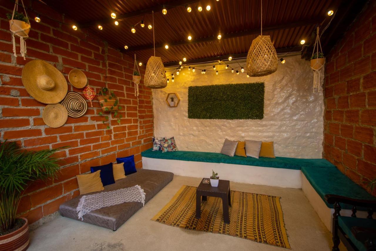 Hostal Spring *