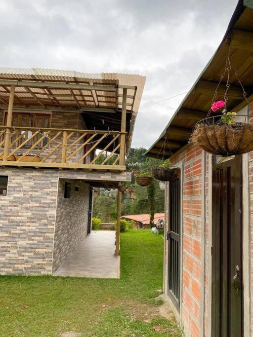 Сasa de vacaciones Santa Elena. Refugio De Luz Medellín