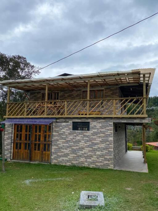 Santa Elena. Refugio De Luz Сasa de vacaciones Medellín