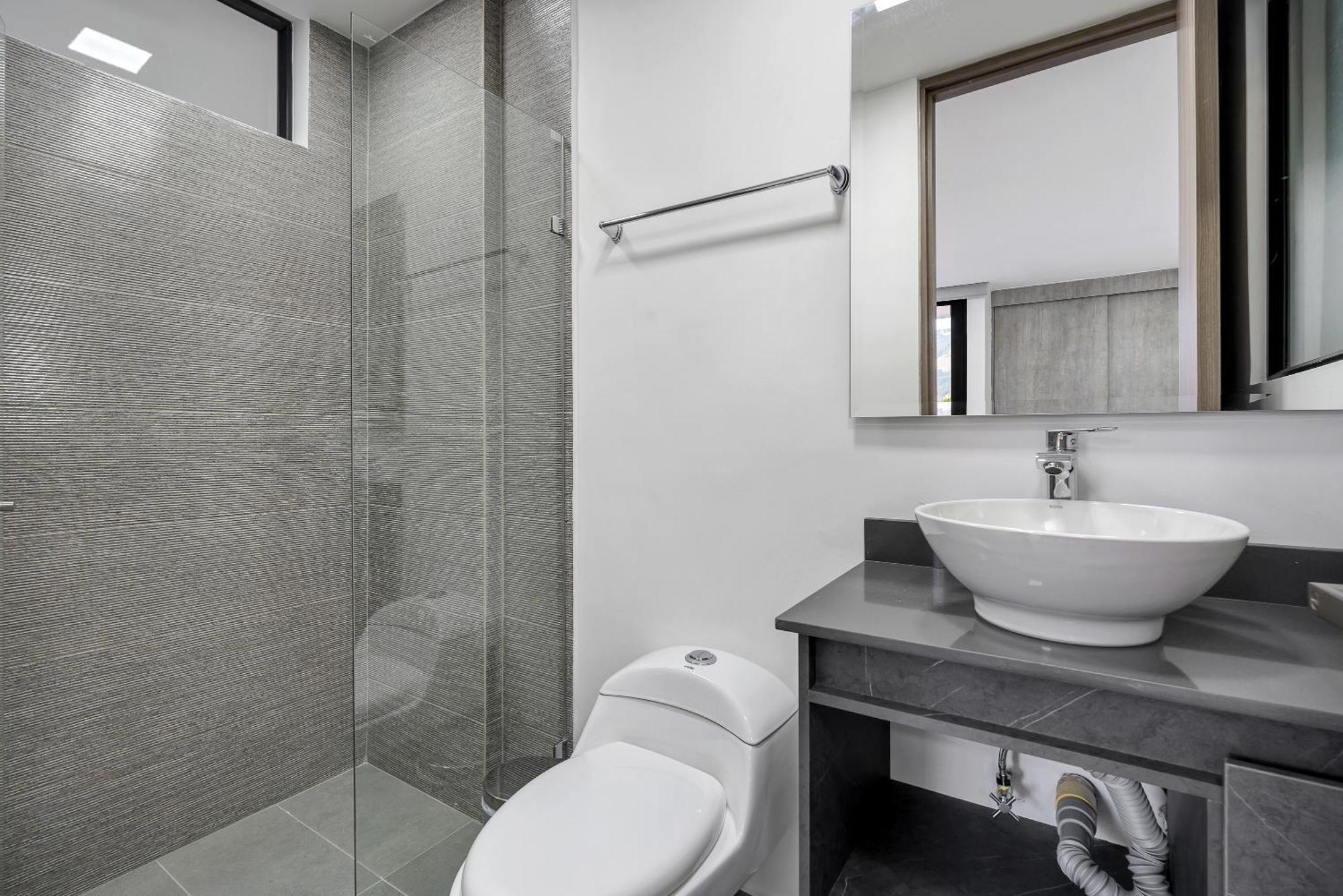 Medellin- Cerca Al Poblado - 301 Apartamento