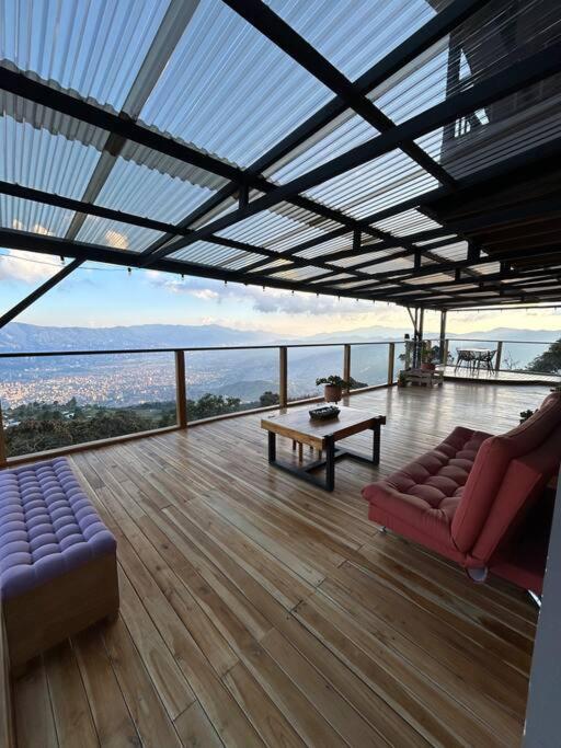 Villa La Pergola, En San Cristobal
