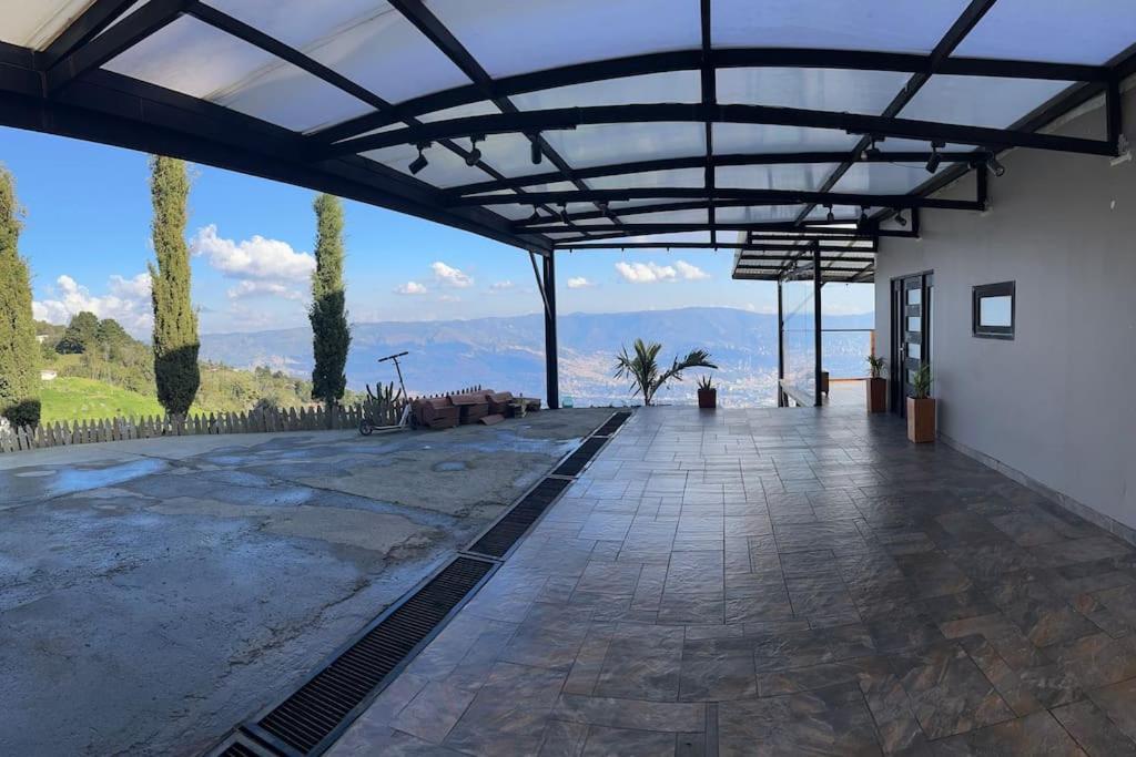 La Pergola, En San Cristobal * Medellín