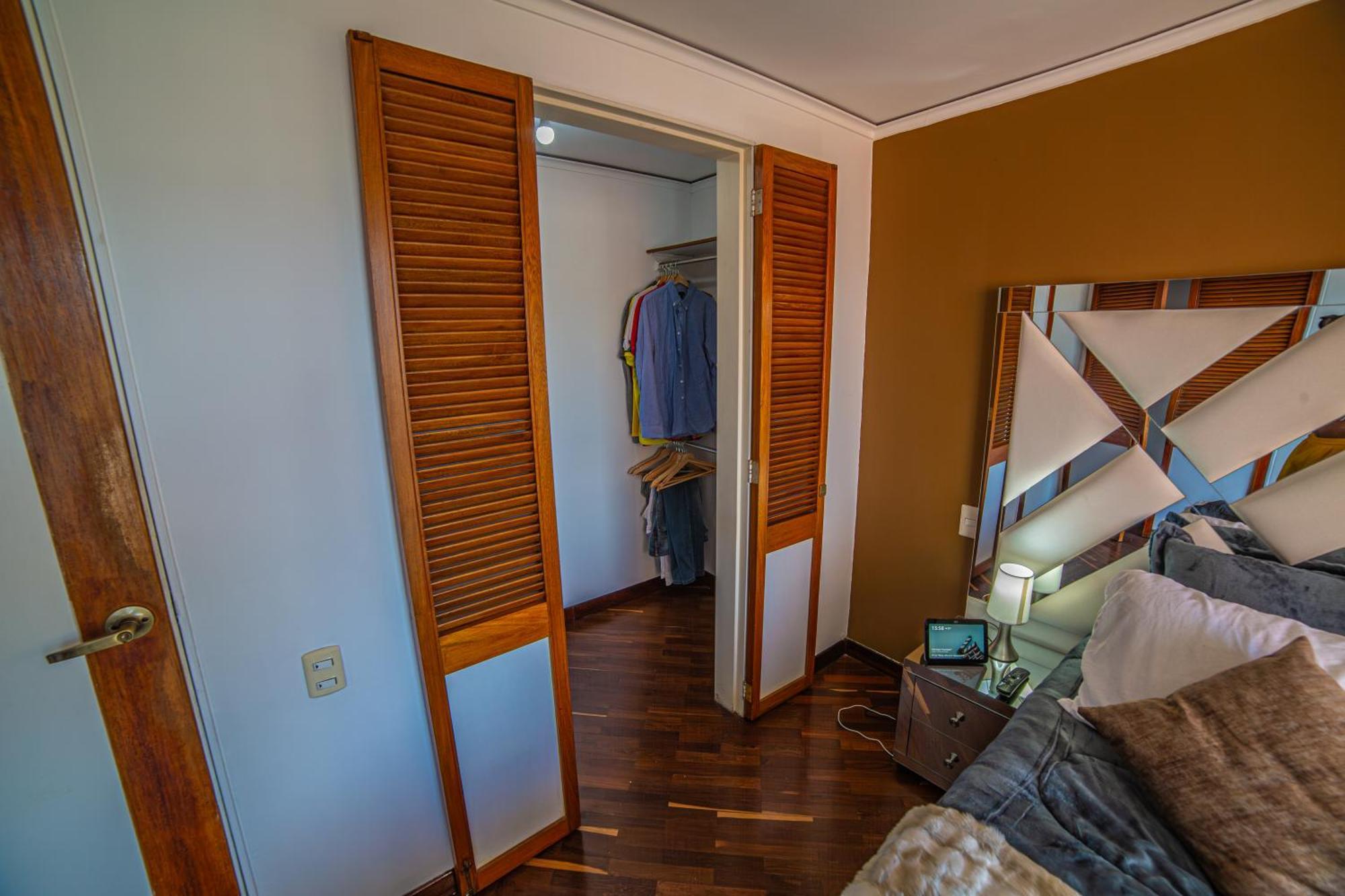 Floor W/balcony In El Poblado *
