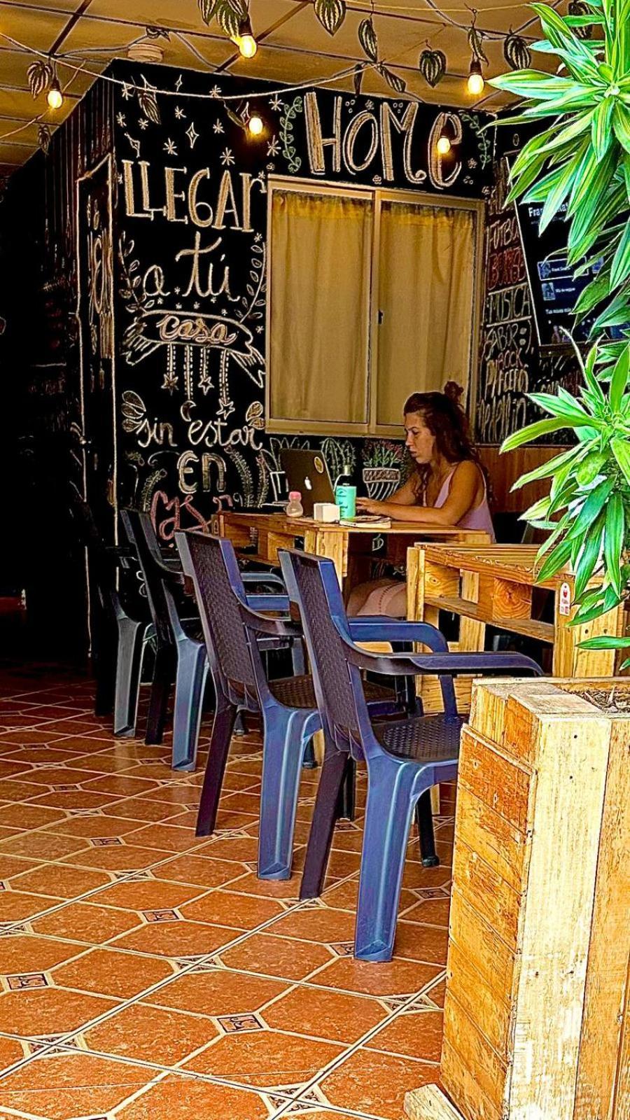 Guest house Casa Egos Pop Laureles 2*