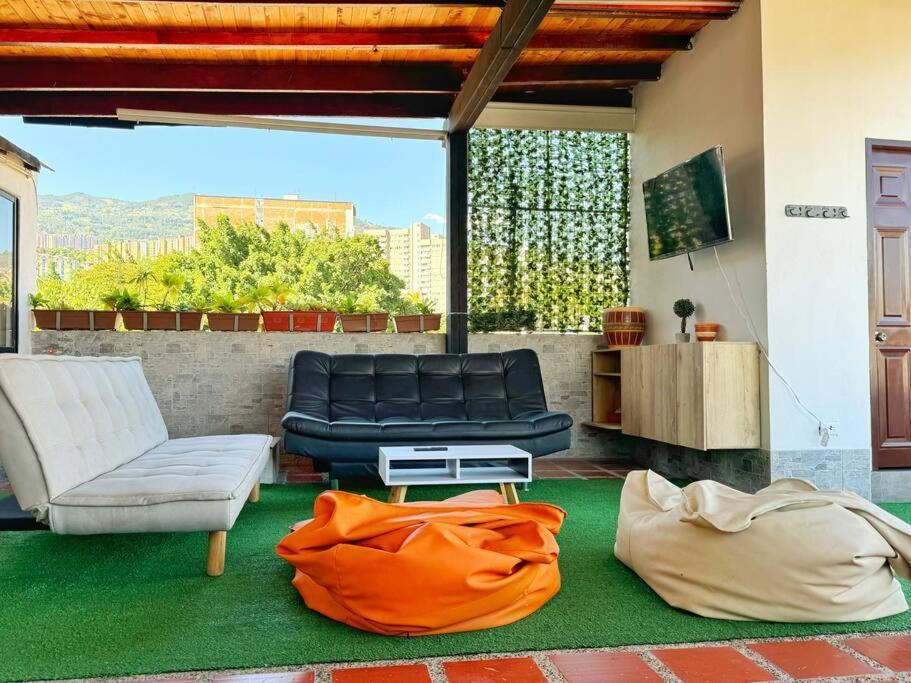 Apartamento Con Terraza Estadio Medellín