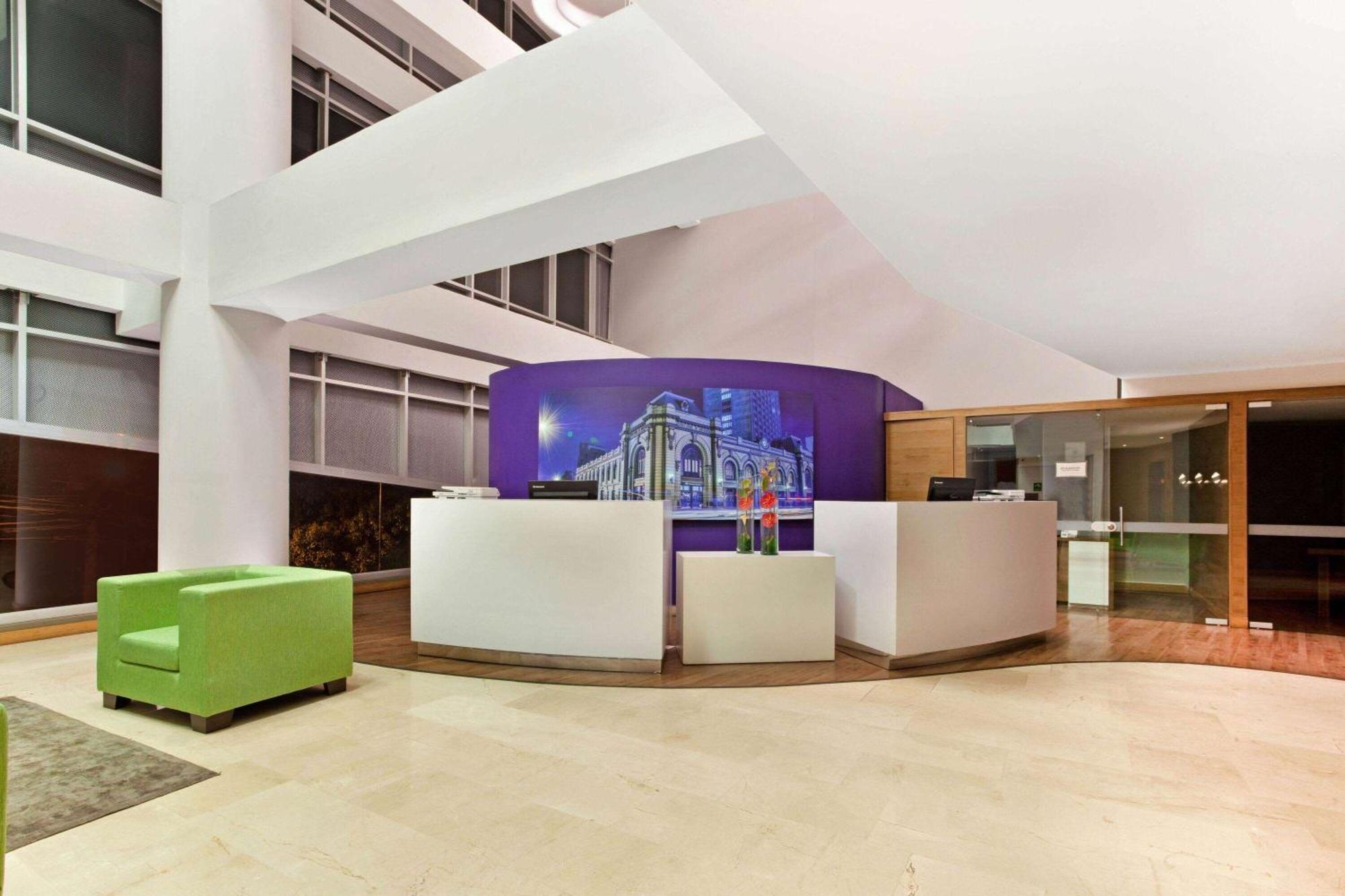 La Quinta By Wyndham Hotel Medellín