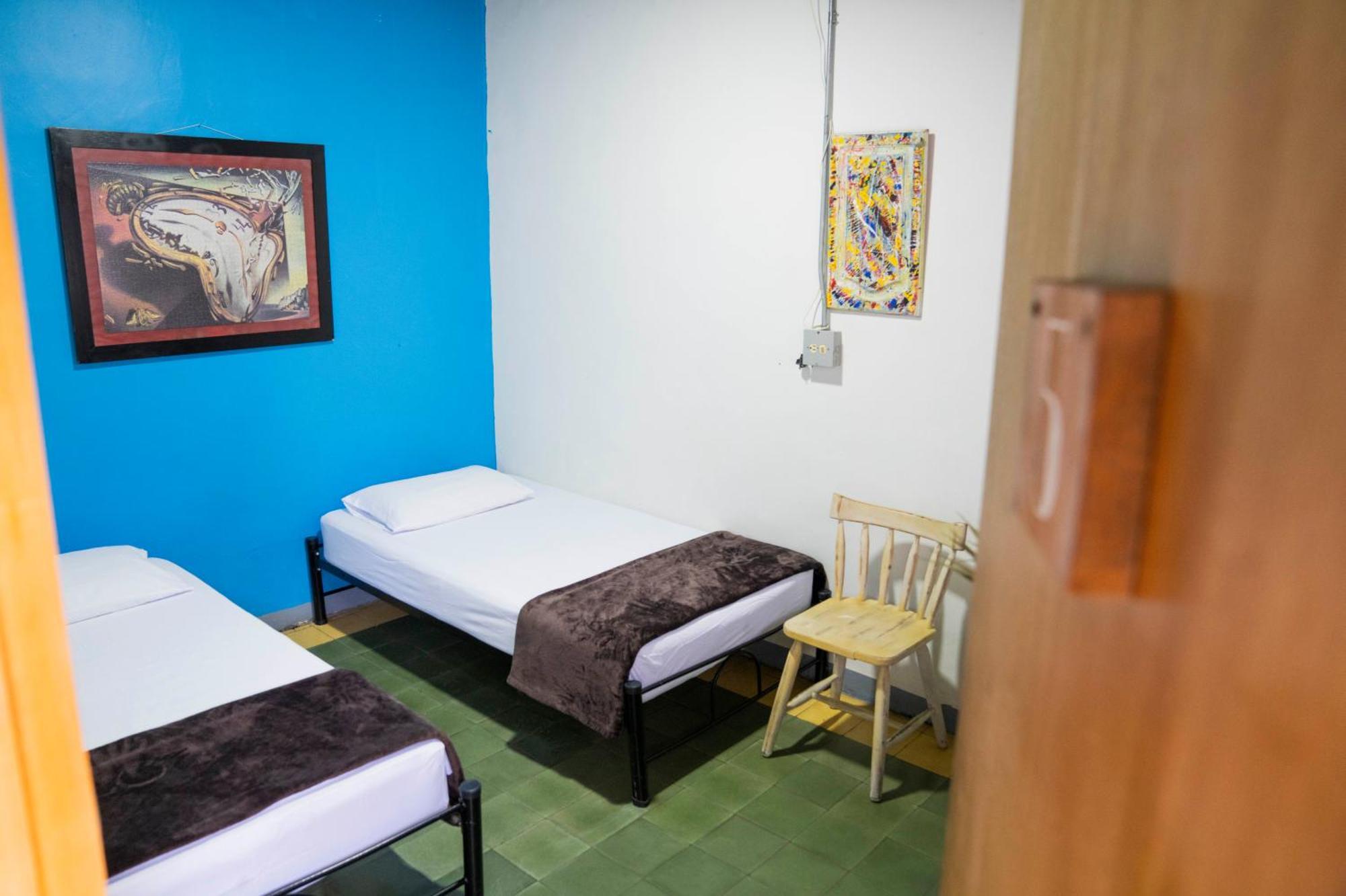 Casa Estación Y Restaurante Hostal Medellín