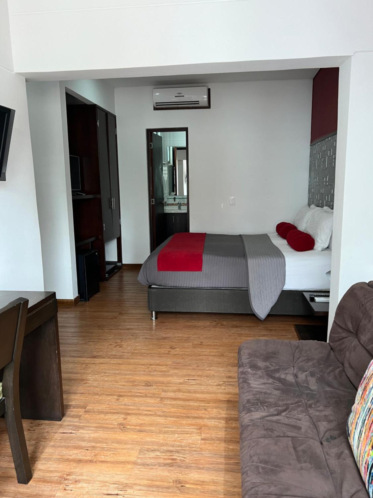 3h Florencia Plaza Hotel