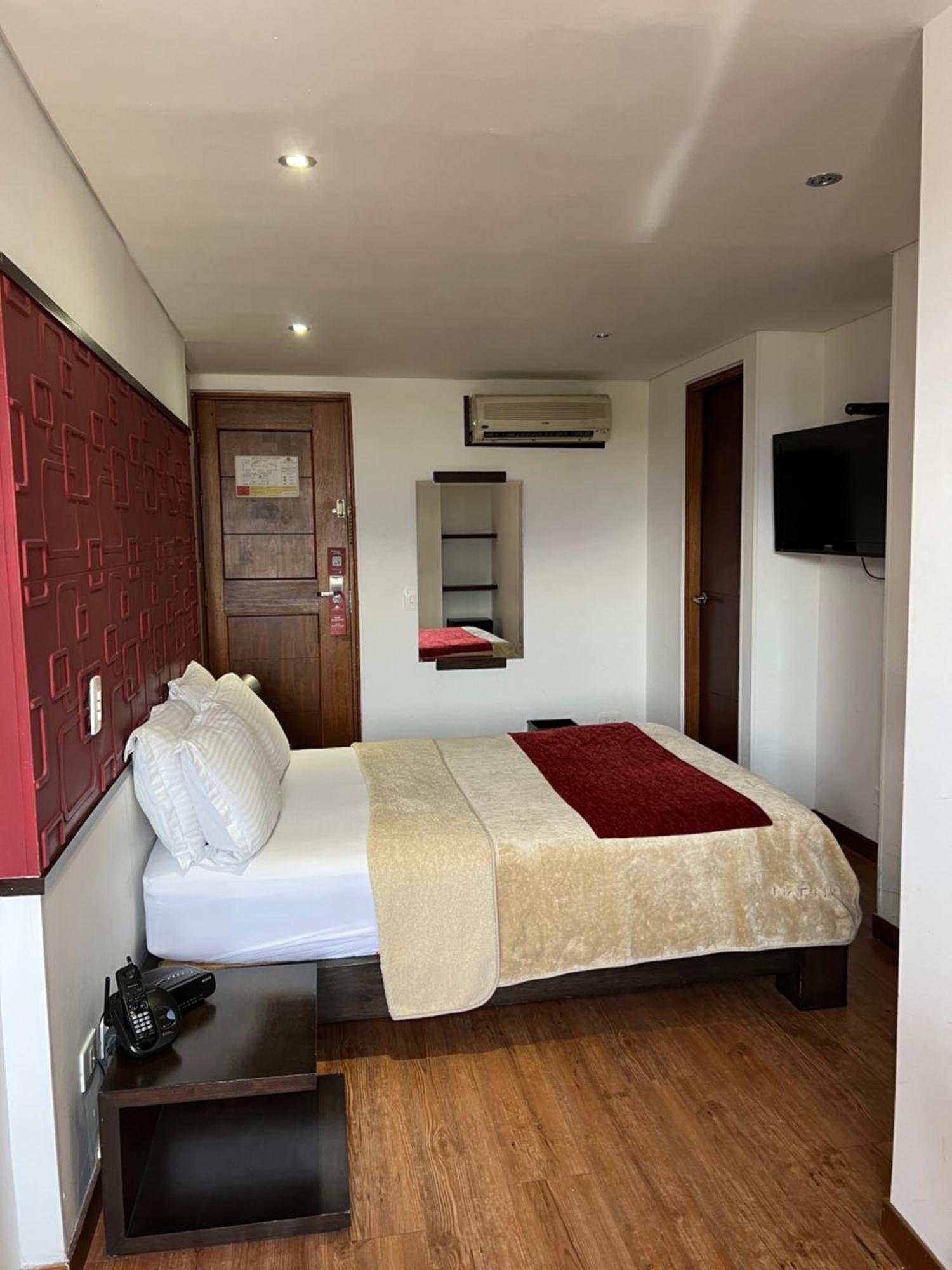 Hotel 3h Florencia Plaza 4*