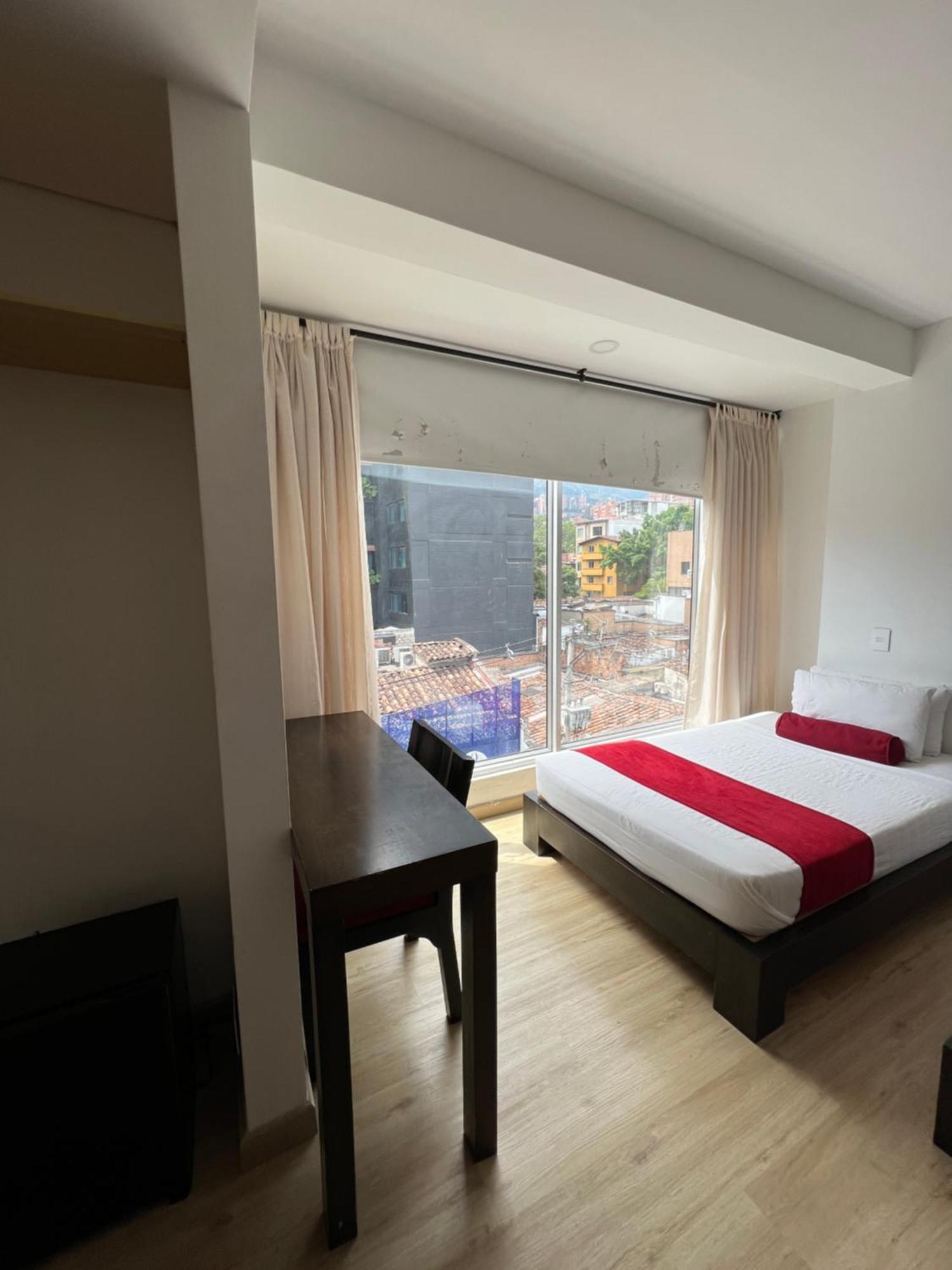 Hotel 3h Florencia Plaza 4*