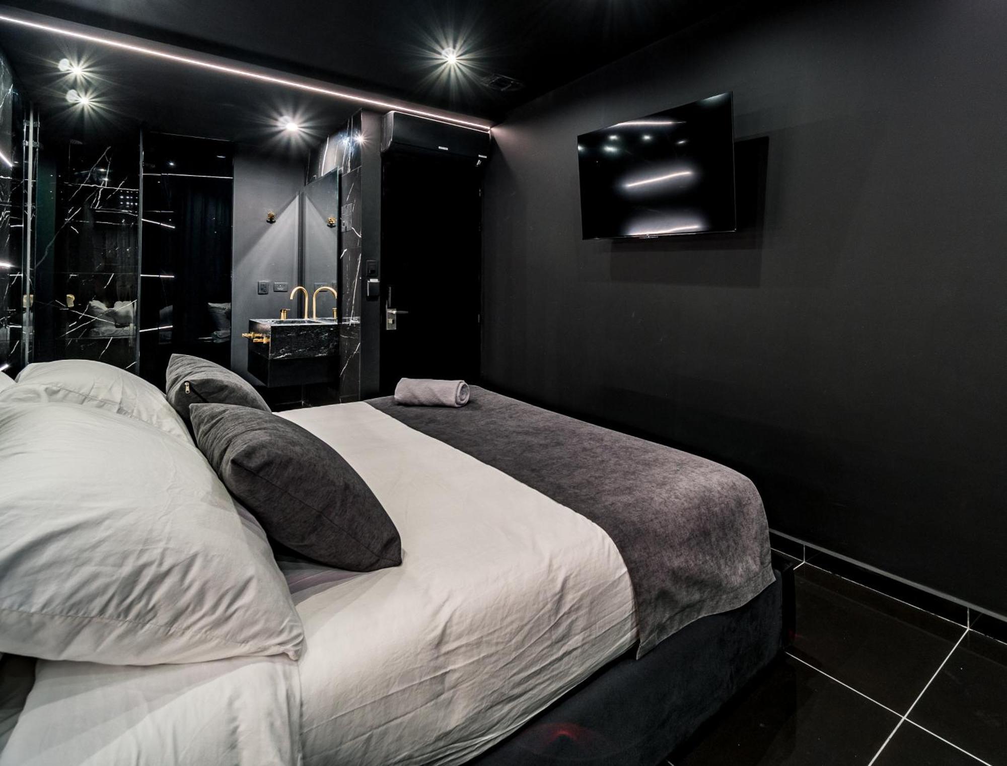 Hotel Koo000l 4*