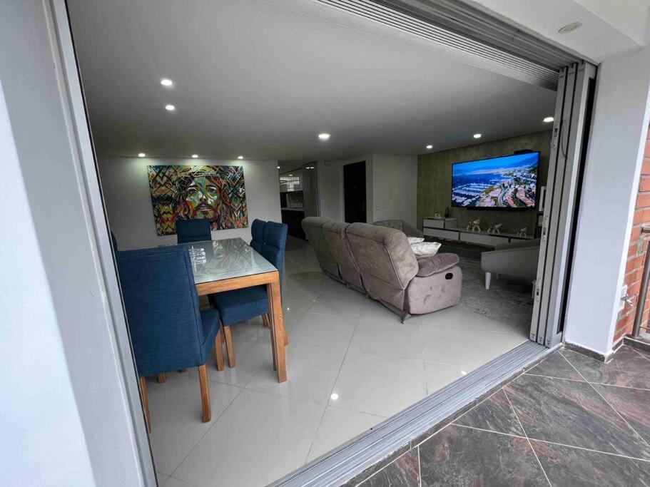 Apto 4 Privadas 6 Camas, Cerca A Todo * Medellín