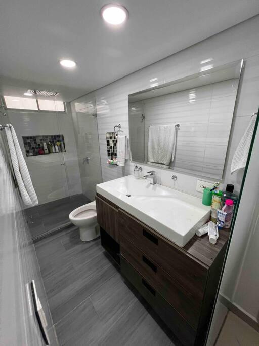 Apartamento Apto 4 Privadas 6 Camas, Cerca A Todo